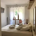 Bras De Quarto em Acomodações Particulares